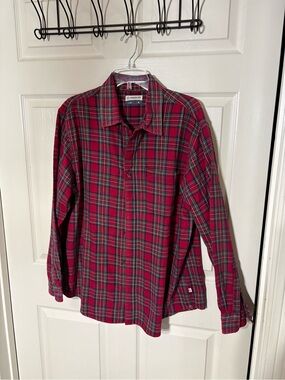 Magellan Outdoors Men's Red Plaid long sleeve Button-Up Shirt